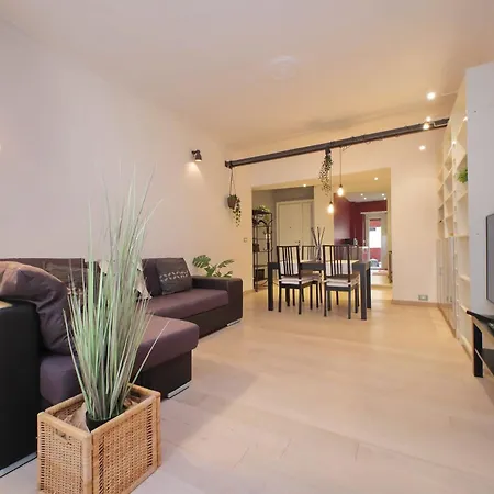 Ych-trendy Flat Near Marconi شقة *